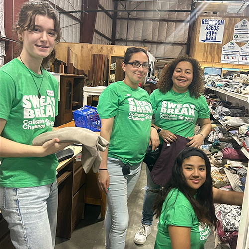 MC Students in Habitat for Humanity